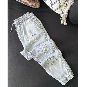 Star patch chambray joggers